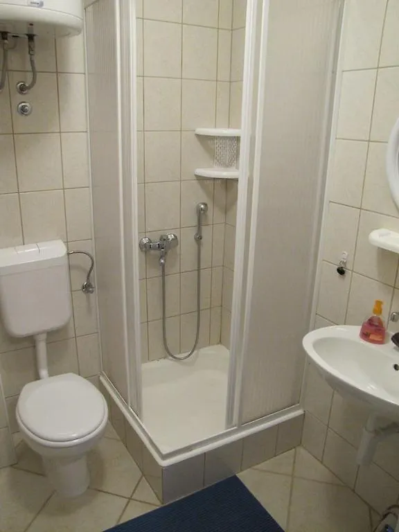 Apartment Barbara-1 0*, Mandre Croatia